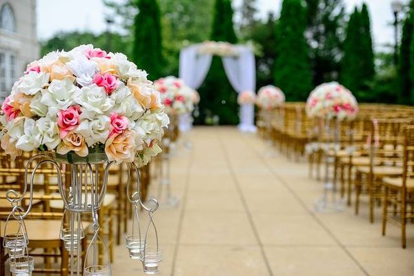 Préparez-vous à être époustouflés par ces tendances en matière de mariage