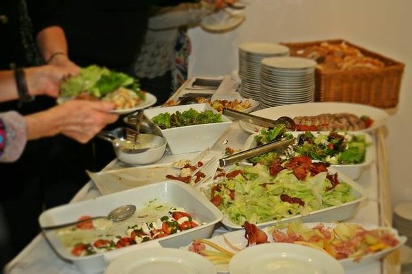 Comment organiser un brunch d'anniversaire parfait